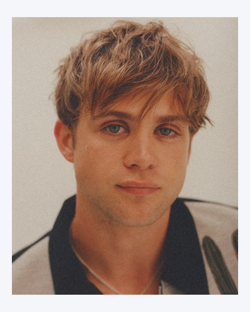 Leo Woodall The White Lotus