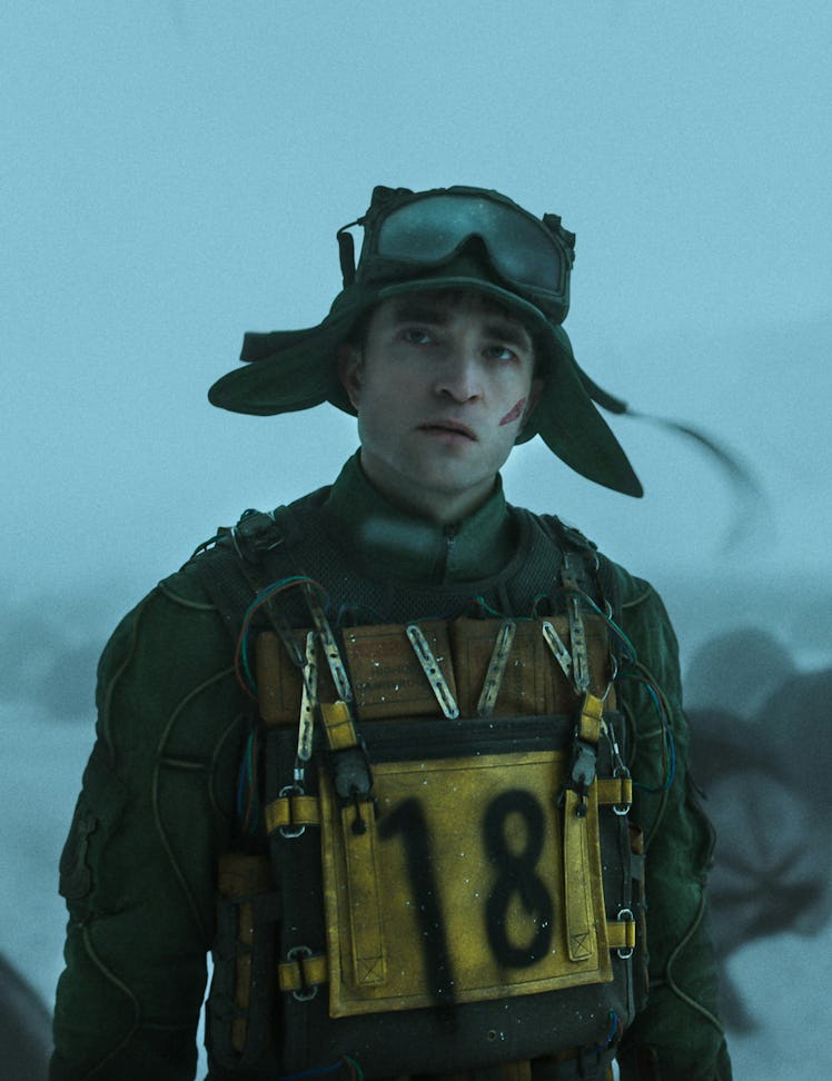 Robert Pattinson in Mickey 17